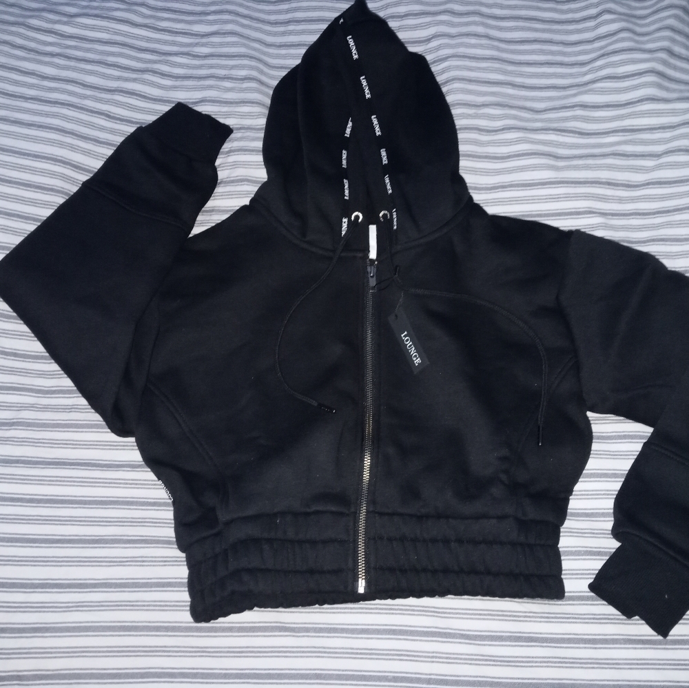 Loungewear cropped black jacket